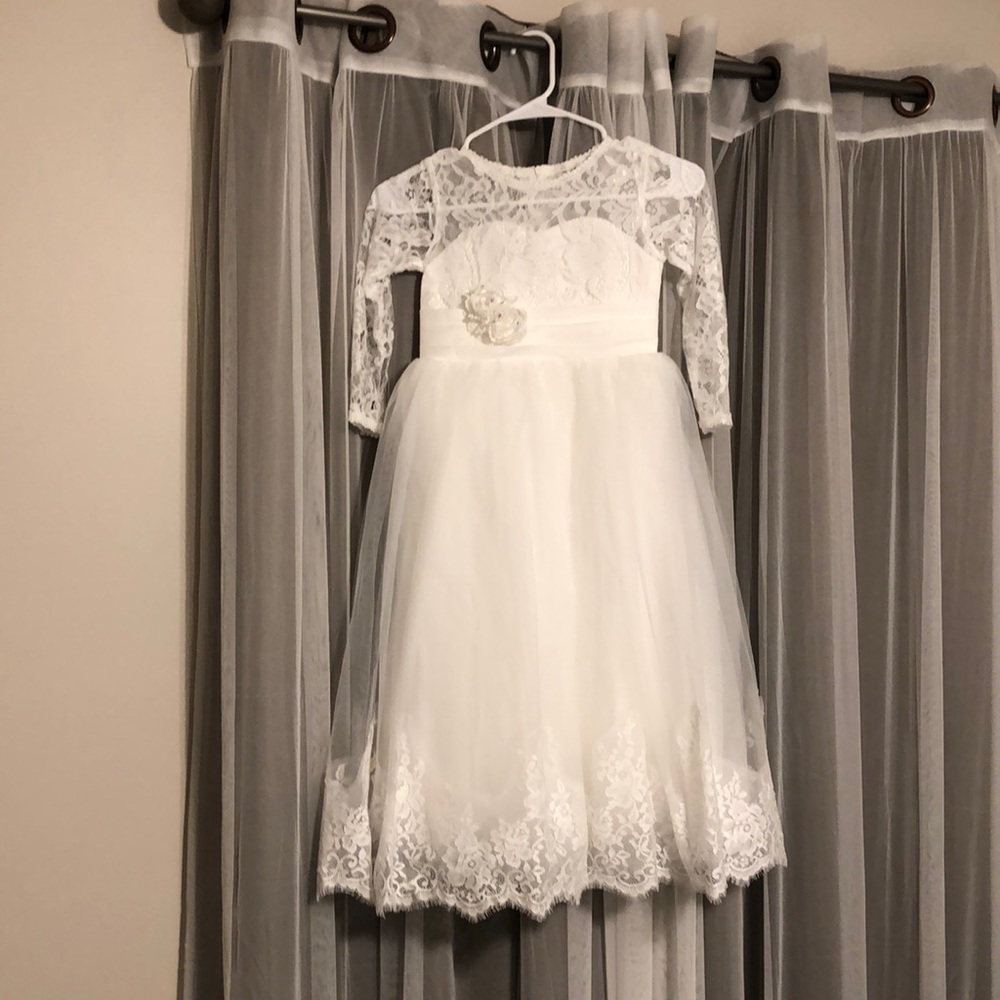 Abaowedding | Lace Embellished A-Line Sleeveless Girls Wedding Party Dress